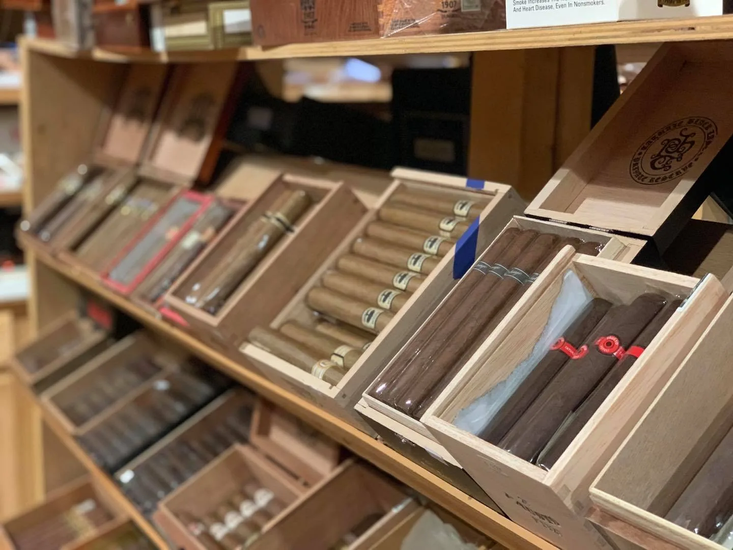 Premium cigars at OSI Tobacco
